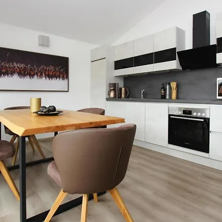 Mit Sauna Apartment *