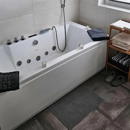 Mit Sauna *